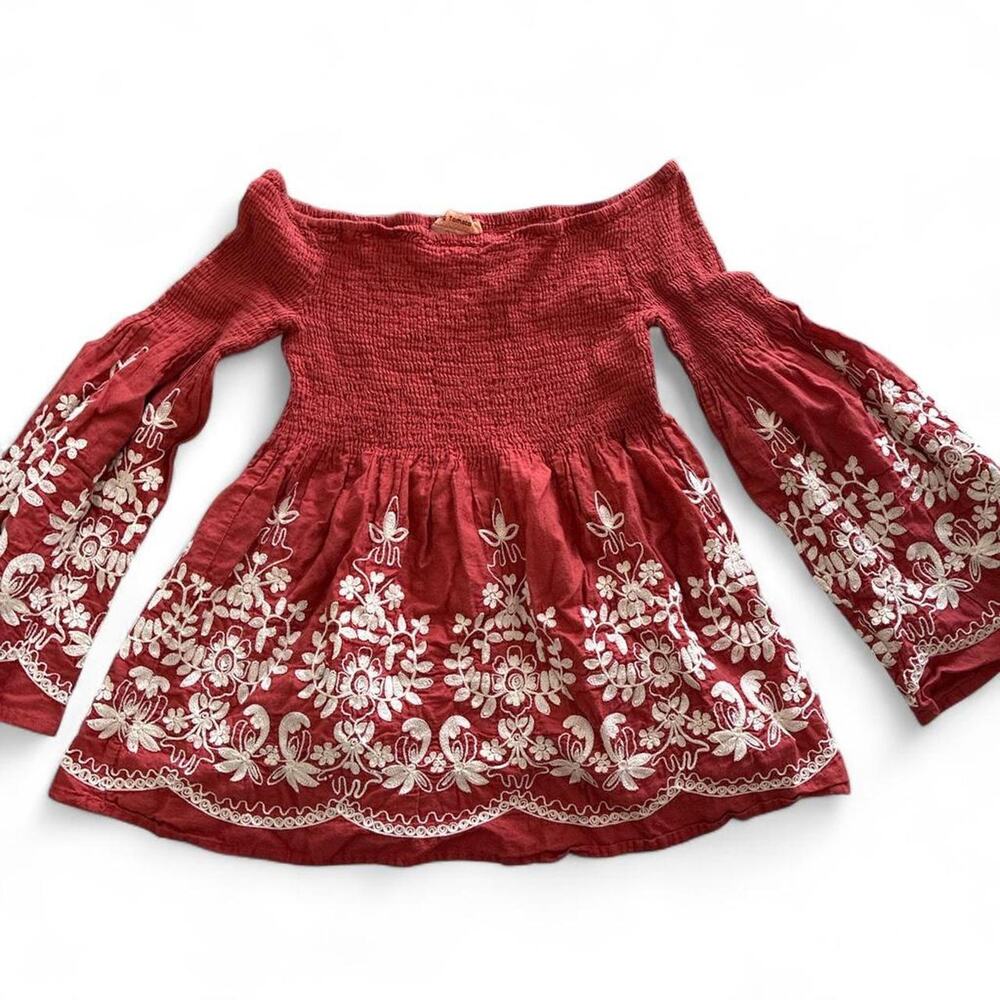 Dusty burgundy embroidered off the shoulder top Women sz small S